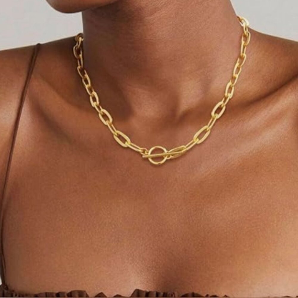Anthro Gold Link Chain - Picture 3 of 5